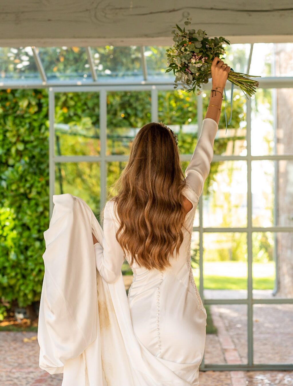 Instagram post from ysy.styleup. This post is in position 14.